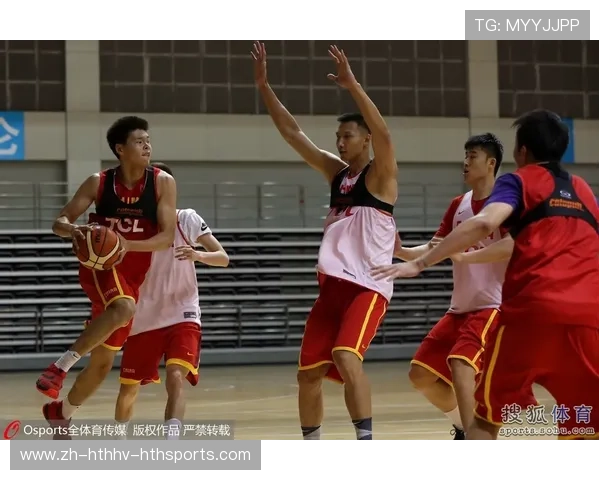 篮球训练中“高对抗控球训练”是否比常规控运更具实战意义